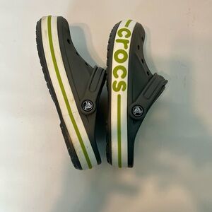 Crocs men’s 4 / womens 6 worn once